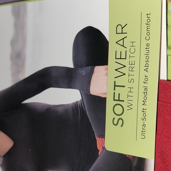 Cuddl Duds Crimson SoftWear Long Sleeve V-Neck Soft Comfort Warm Layers - Picture 8 of 8